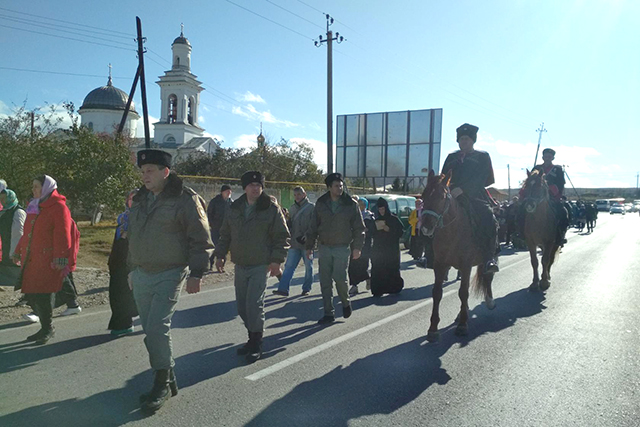 Щёлкинские казаки участвовали в Крестном ходе в Феодосии
