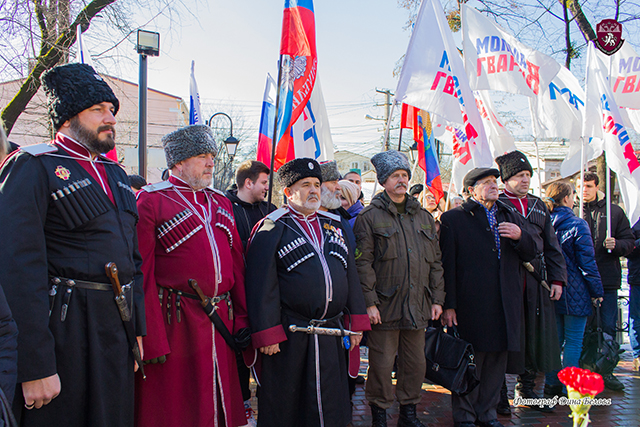 В Симферополе казаки Крымского ОКО отметили 365-ю годовщину Переяславской Рады