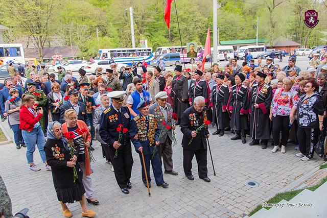 Крымские казаки приняли участие в Партизанской маёвке