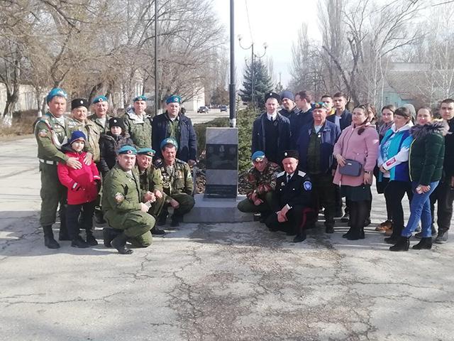 ХКО "Хутор Вольный" поздравили ветеранов с праздником