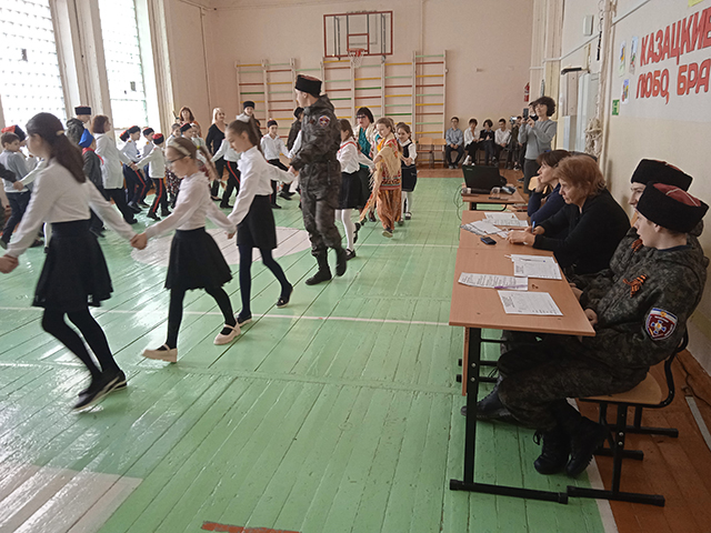 Кадеты «Школы джур» приняли участие в Казачьих забавах «Любо, братцы, любо!» 