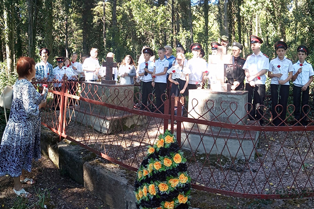 В Ялте почтили память погибших воинов во время Крымской войны 