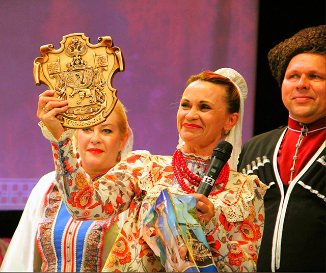 Фолк-группа «Казна» и семейный дуэт «Беседа» на фестивале «Покровские гуляния на Урале»