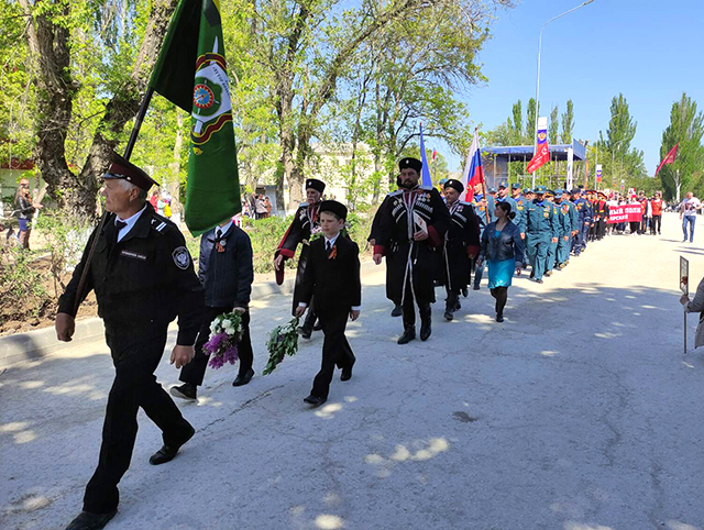 Казаки и кадеты ХКО «Хутор  Вольный» приняли участие в мероприятиях, посвящённых Дню Победы