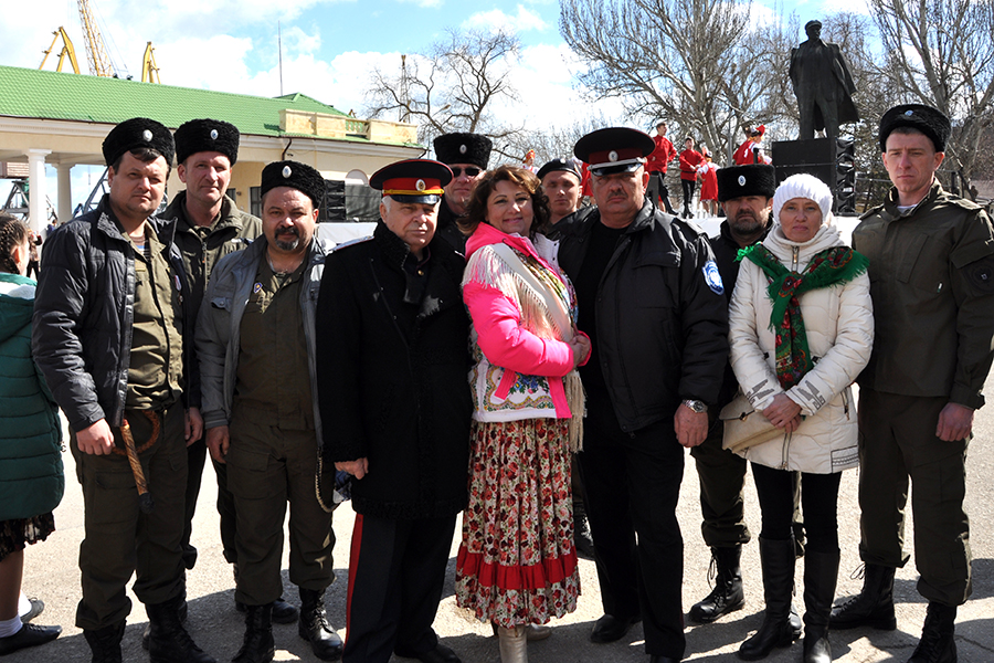 Феодосийские казаки приняли участие в празднике-реконструкции событий Крымской Весны 2014