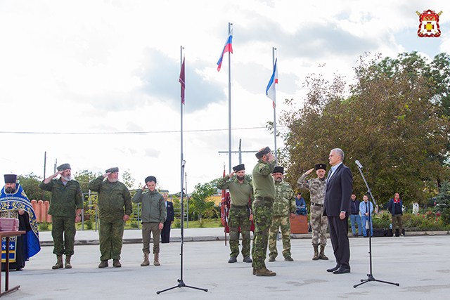 В Крыму наградили добровольцев казачьего штурмового батальона «Таврида»