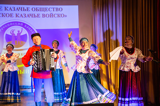 В Крыму прошел Всероссийский фольклорный конкурс «Казачий круг»