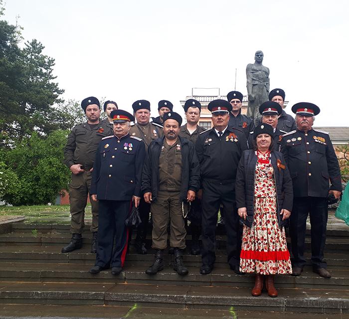 Феодосийские казаки почтили память героев Великой Отечественной войны