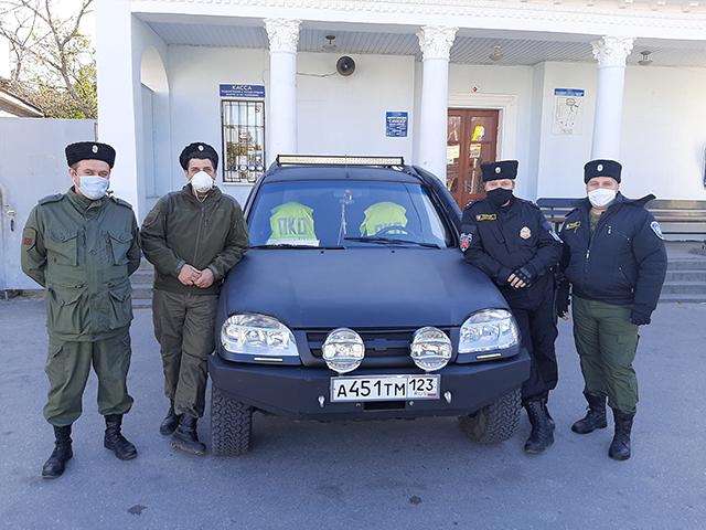  Казаки ХКО "Симеиз" совместно с полицией обеспечивают охрану общественного порядка