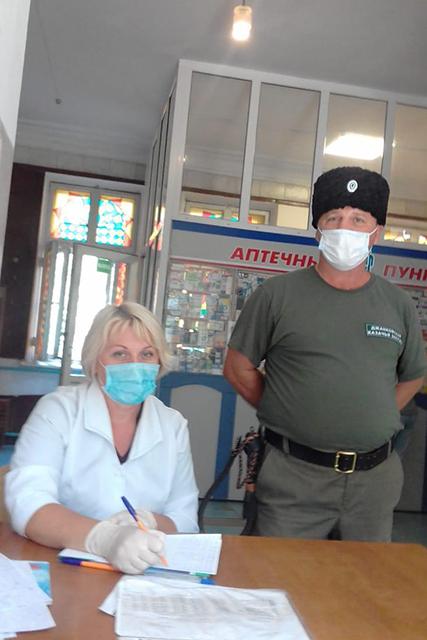 Казаки черноморцы Джанкоя оказывают содействие в охране общественного порядка медицинских учреждений