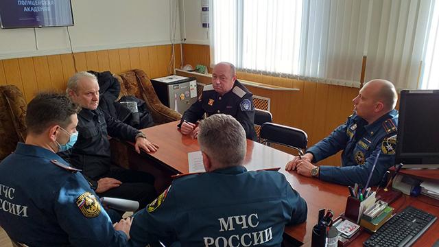 В Джанкое прошла рабочая встреча казаков с руководителем  МЧС