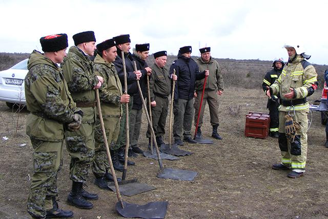  Казаки-черноморцы приняли участие в пожарно-тактическом учении