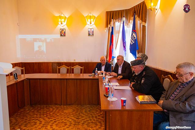 Черноморские казаки приняли участие в Круглом столе «Крым, страницы истории»
