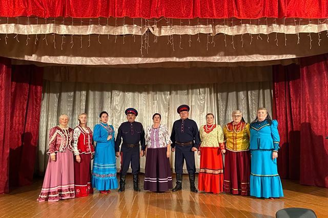 Праздничным концертом отметили День пожилых людей в Новоселовке