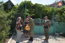 Черноморские казаки казачьего батальона «Таврида» доставили гуманитарную помощь жителям освобожденного района