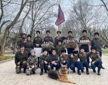 Феодосийские кадеты передали для казаков-защитников Пасхальные подарки